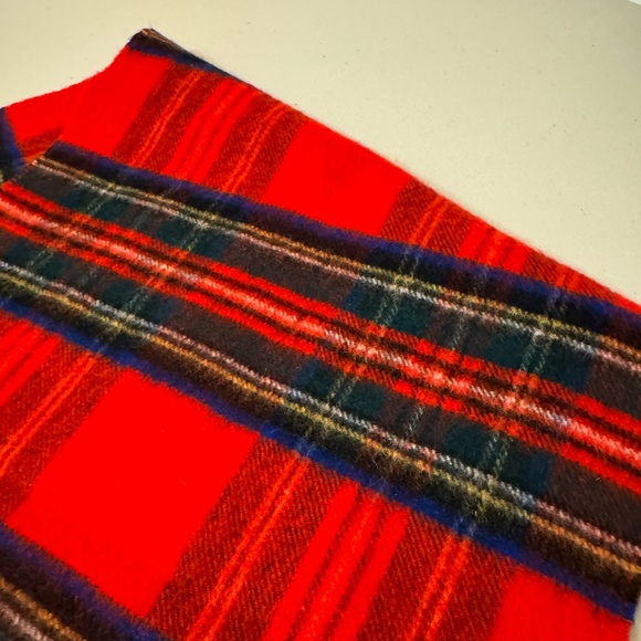 Johnston of Elgin The Scotch House Cashmere Wool Plaid Scarf Holiday - Picture 6 of 9